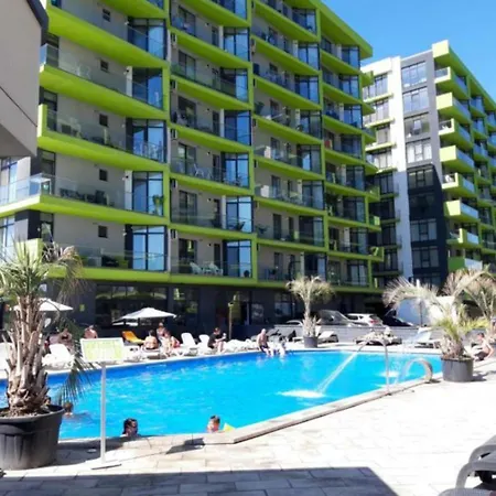 Apartamento Blaxy Beach And Spa Prima Linie La Paja Complex Cu Piscine Si Restaurante Năvodari